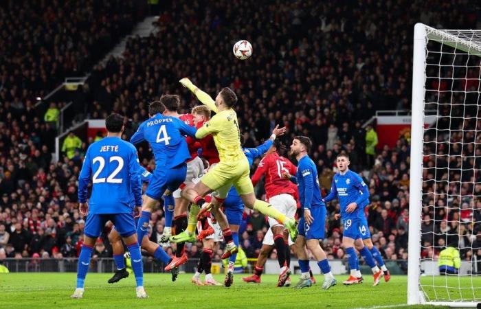 Man Utd 2 Rangers 1: Fernandes bails out his team-mates again with dramatic last-gasp winner to all-but clinch top-8