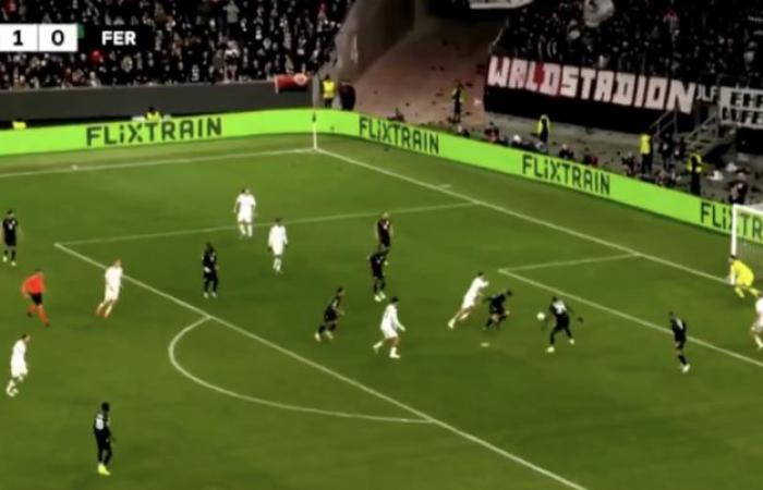 ???? Frankfurt’s Ekitike channels his inner Bergkamp against Ferencvárosi