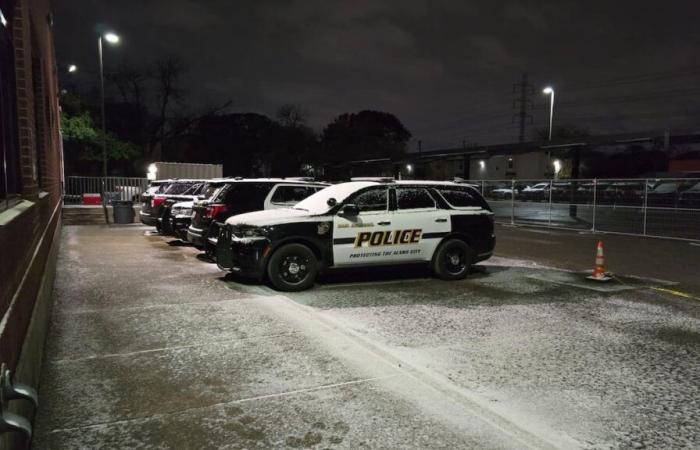 Texas: man injures four police officers in San Antonio shooting