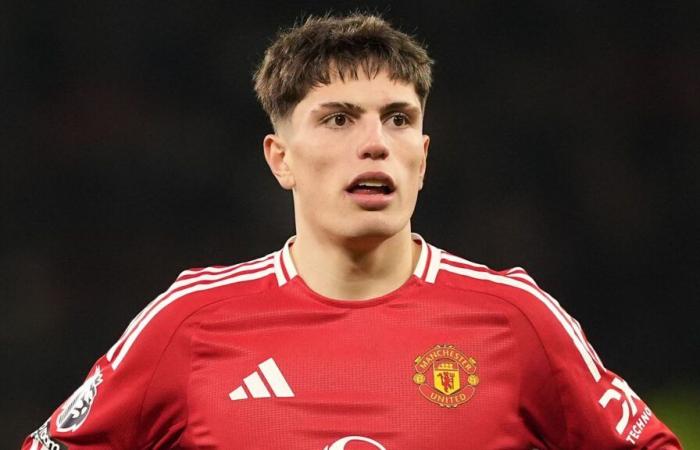 Alejandro Garnacho: Chelsea considering move for Manchester United winger before January transfer window closes | Football News