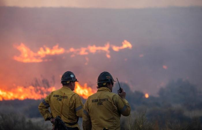 New fire near Los Angeles threatens prisons: 500 inmates already evacuated