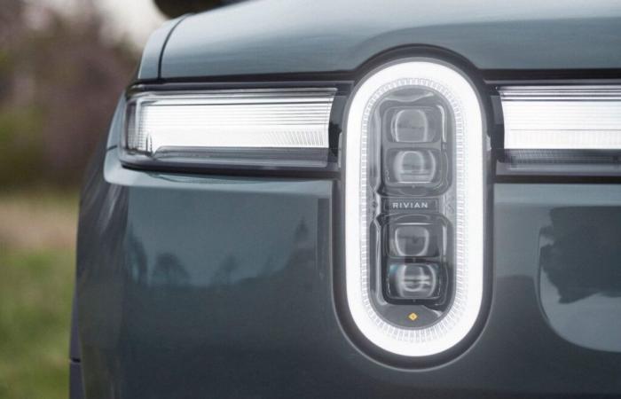 How will heated headlights change the way electric cars drive in winter?