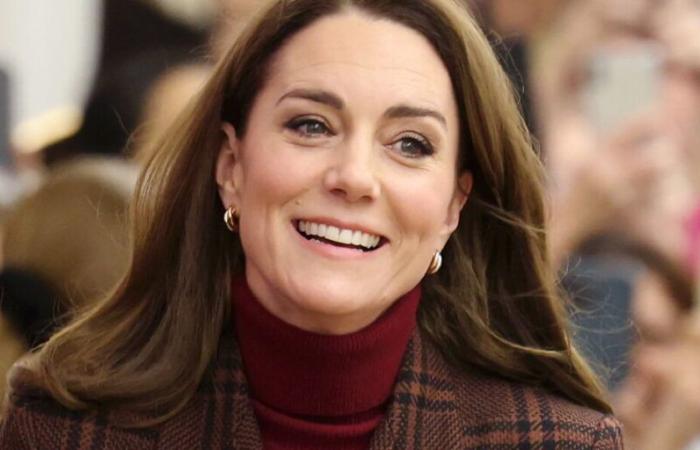 Kate Middleton: in a bathrobe coat, she displays a casual look for a secret outing in London