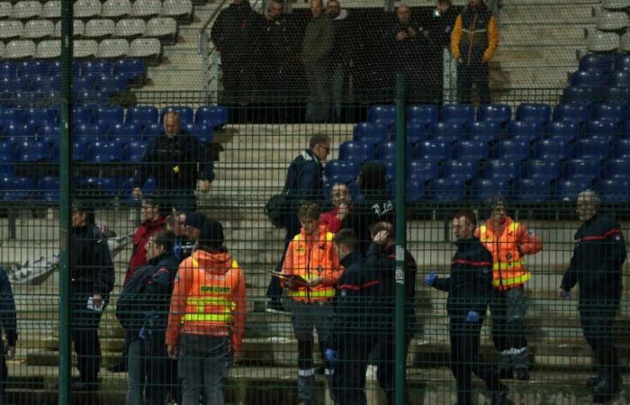 Nîmes supporters attacked within the stadium, during the Berri-Nîmes match, in Châteauroux