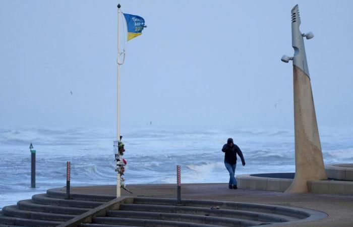 Ireland affected by record winds; Scotland is preparing