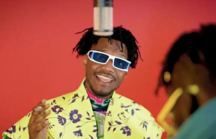 Akhlou Brick seduces his fans with the “Thiowo” music video