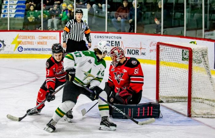 Riley Mercer and the Voltigeurs win in Val-d’Or