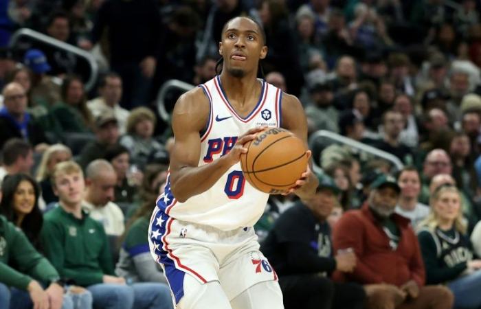 Maxey, George Shine As Strugging Sixers Stun Cavs