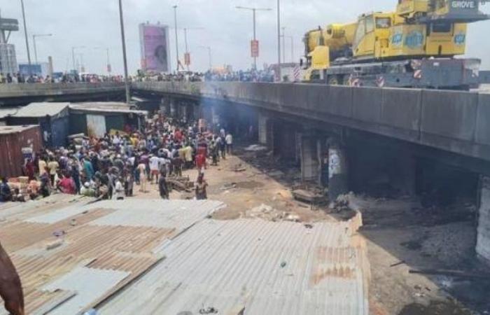 Lagos issues 48-hour quit notice to traders under Apongbon bridge