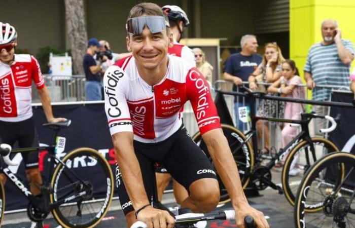 Bryan Coquard wins the photo finish on the fourth stage of the Tour Down Under in Australia