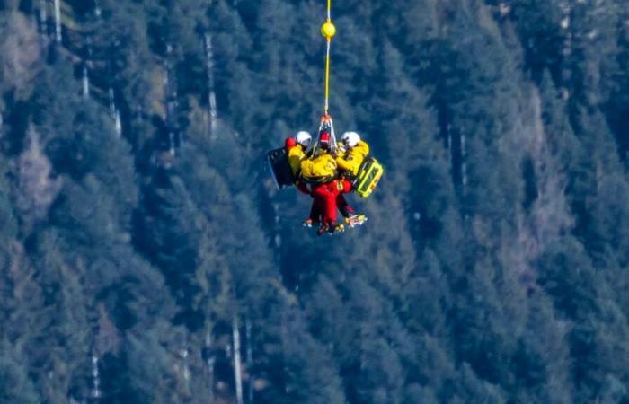 Alpine skiing: in Kitzbühel, the falls of Pinturault and others make teeth cringe