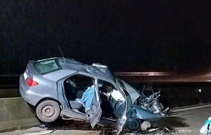 Two dead after serious accident with wrong-way driver on A12 in Meise, third person in danger of life: “He stopped to urinate against the central reservation”