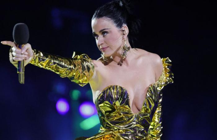 Gala of yellow pieces in Paris La Défense Arena: 3:30 am in concert, Rosé and Katy Perry Reines of the evening