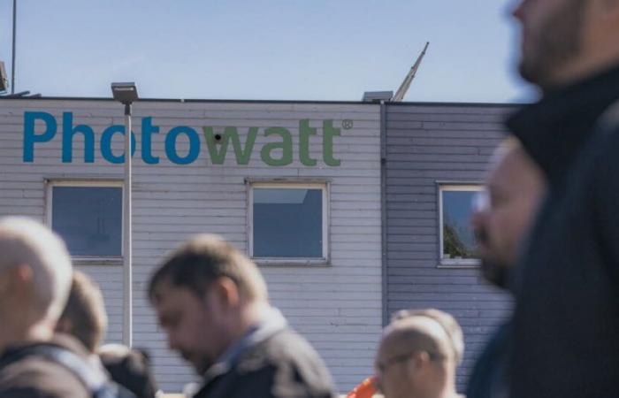 Social. The PhotoWatt solar factory, in Bourgoin-Jallieu, will close permanently