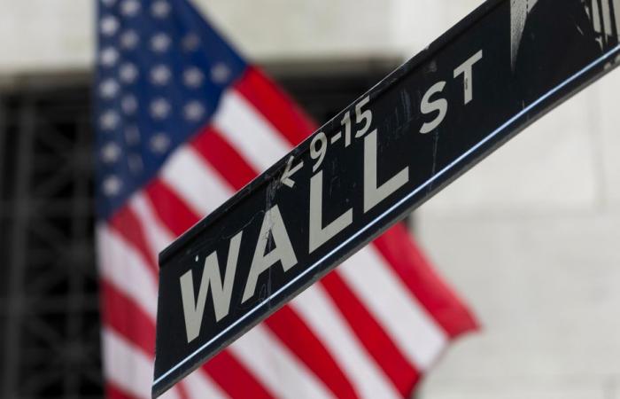 Wall Street down to close Donald Trump’s first week