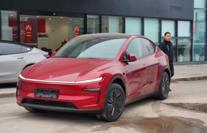 New Tesla Model Y “Juniper” units are arriving in China’s showrooms