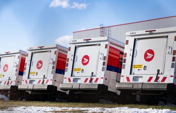 Crown’s financial challenges | Ottawa grants a billion dollars to Canada Post