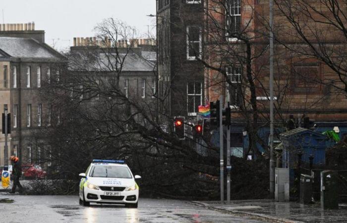 Ireland and the United Kingdom hit hard by storm Éowyn