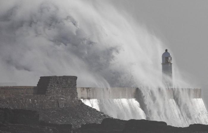 The “cyclonic bomb” Éowyn hit Ireland and the United Kingdom before arriving in France