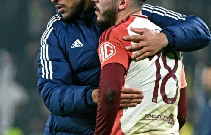 Soccer. OL honored Corentin Tolisso for his 250th match with OL