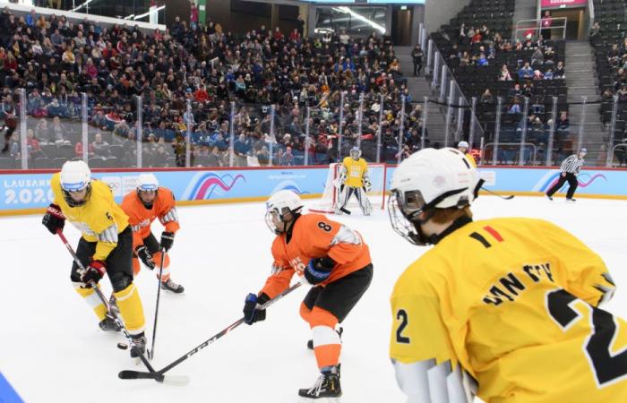 The Vaudoise Aréna celebrates for the Women’s National Cup