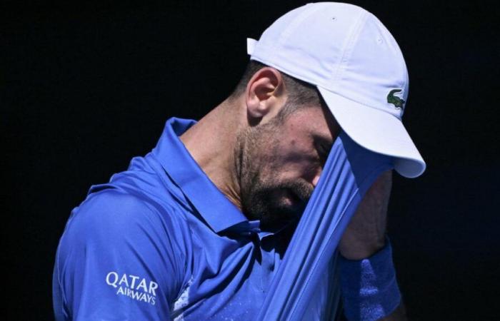 Injured Djokovic booed off after quitting semi-final