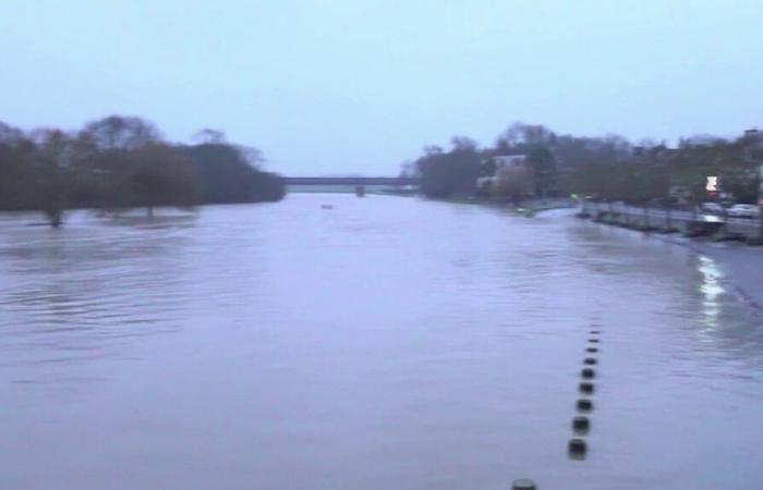 record winds and flood risks