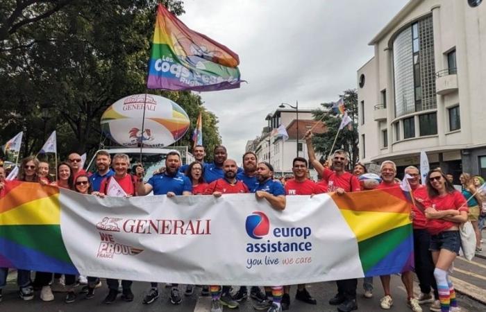 Generali France renews its partnership with the inclusive rugby club Les Coqs Festifs