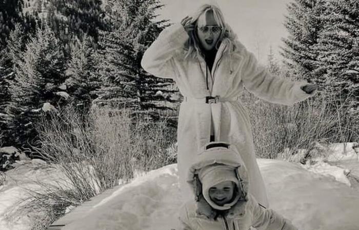 Rebel Wilson's daughter has fun in the snow