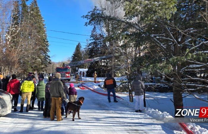 A major fire rages in Lac-Beauport