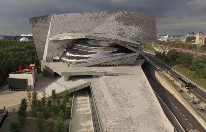 the most “tech” of Parisian theaters is celebrating its tenth anniversary.