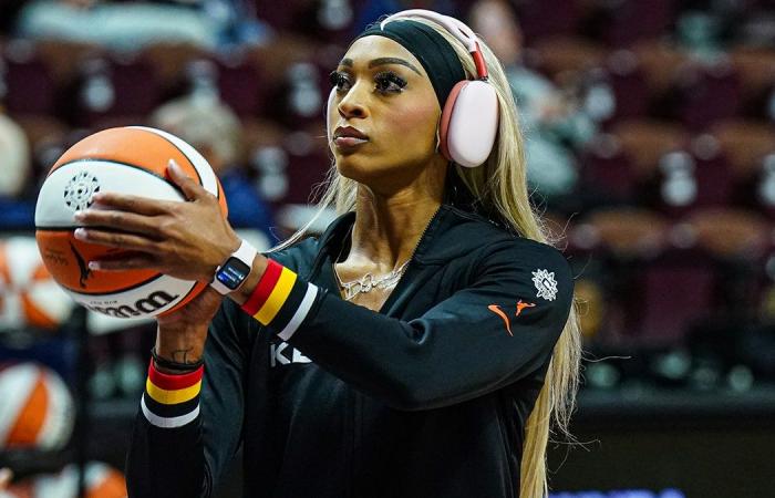 WNBA star DiJonai Carrington flaunts explicit message on pre-game outfit directed at President Trump