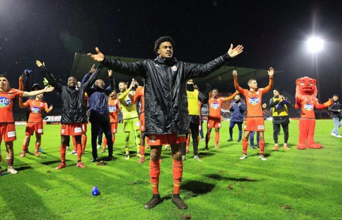 Laval stadium. Tell confirms his good shape, the middle above … The notes after Troyes