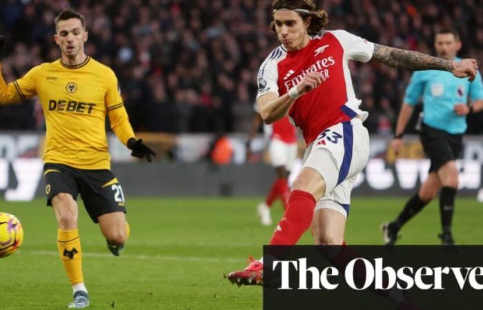 Calafiori edges Arsenal past Wolves after controversial red for Lewis-Skelly | Premier League