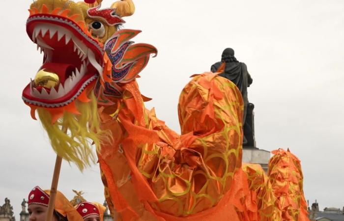 “It is the most important party for the Chinese”, Dragons and Lions invade the city