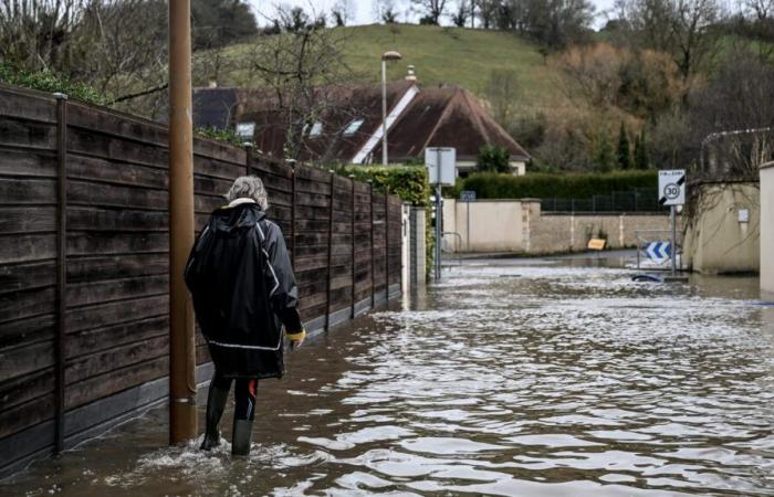 Nine departments are placed on orange alert for risks of violent winds, floods or rain-flooding