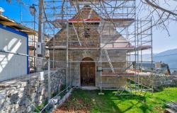 A village in the hinterland threatened by the collapse of its church: the Heritage Foundation provides its full support