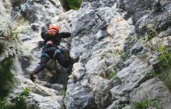 Fatal climbing accident: while climbing, a 45-year-old climber receives a rock weighing more than 50 kg
