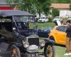 Gathering of old and prestigious vehicles in Valdivienne