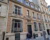 Real estate in Paris: a private mansion with roof top for sale at a knockdown price, less than 6,000 euros/m²