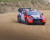 Thierry Neuville wins the opening super special at the Rally of Portugal