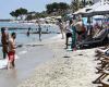 Illegal privatization of beaches: a scourge that angers Greeks