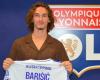 Téo Barisic signs his first professional contract with OL