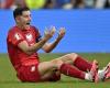 Poland: Polish legend tackles Lewandowski for his penalty