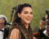 At the Louvre, Kendall Jenner had forgotten her shoes, and this did not escape Internet users