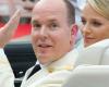 Albert of Monaco very tactile with Charlene: they celebrate their 13th wedding anniversary with a beautiful photo