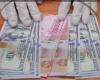 Rupee May Weaken on Wednesday Amid Expectations of Fed Bunga Strain Drop
