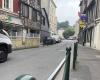 In this street in Lisieux, a pedestrianization project divides traders