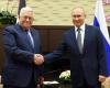 Abbas
      receives
      invitation
      from
      Putin
      to
      attend
      BRICS
      summit
      in
      October