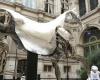 The mechanical horse from the Olympic opening ceremony will soon be exhibited at the Palace of Versailles